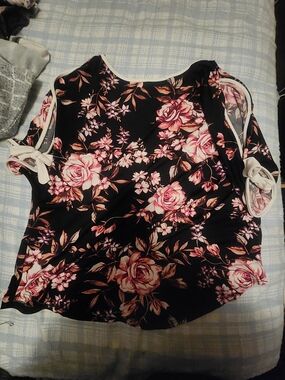 Hamilton Black Floral Cold-Shoulder Blouse with Pink Roses